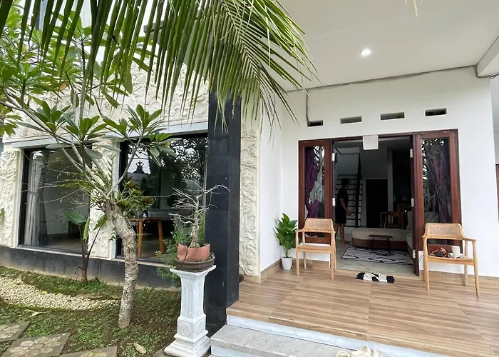 Ferienhaus House